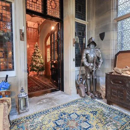 Summerlands Hall Gothic * Kendal