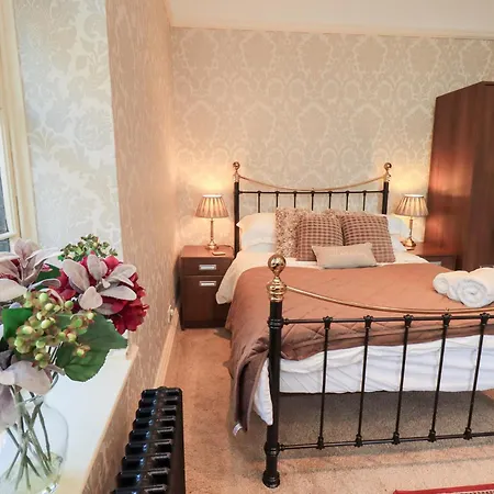 Summerlands Hall Gothic Apartment